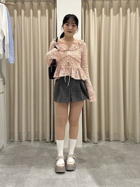 「FREE'S MART（フリーズマート）の◆前開きレースブラウス（シャツ/ブラウス、ピンク系）」を使った、reeena053さん（レディース・153cm）の春コーディネート