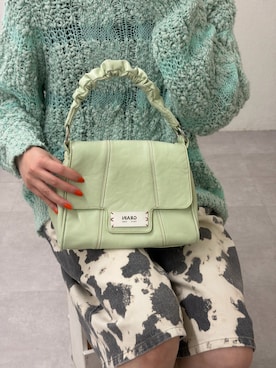 「GRAIN（グレイン）の【GRAIN/グレイン】くしゅくしゅ2WAYミニBAG（トートバッグ、グリーン系）」を使った、つぐみさん（レディース・162cm）の秋コーディネート