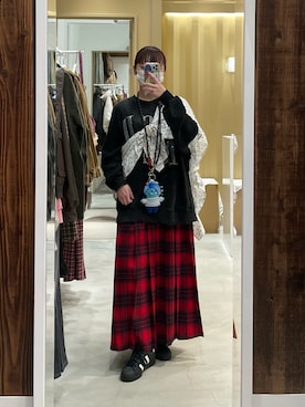 「アイテム（バンダナ/スカーフ）」を使った、つぐみさん（レディース・162cm・20代）の秋コーディネート