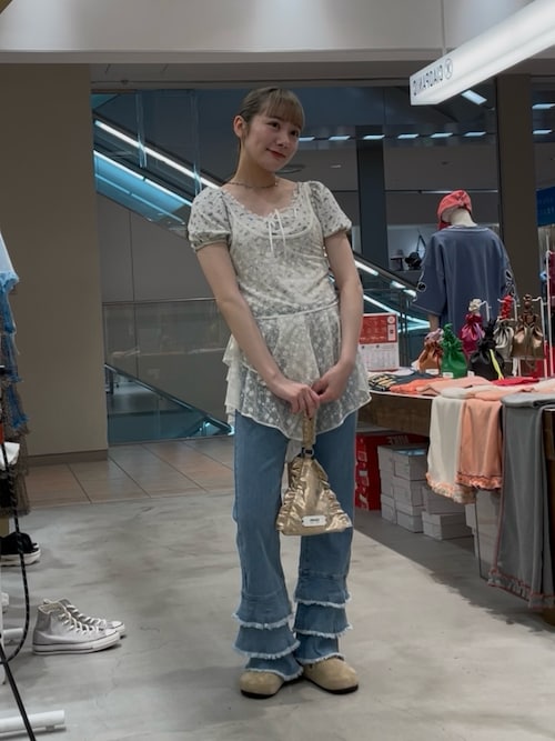 HELLO.SANFRANCISCO/ハローサンフランシスコ】裾フリルフレアデニム