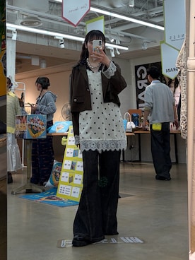 「CIAOPANIC（チャオパニック）の【あみ(＠a.m.6.43)企画】2点SETレースシャツジャケット×キャミワンピ（シャツ/ブラウス、ブラウン系）」を使った、つぐみさん（レディース・162cm）の春コーディネート