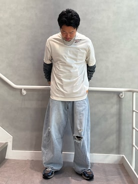 「アイテム（スニーカー）」を使った、KYONさん（メンズ・175cm）の秋コーディネート