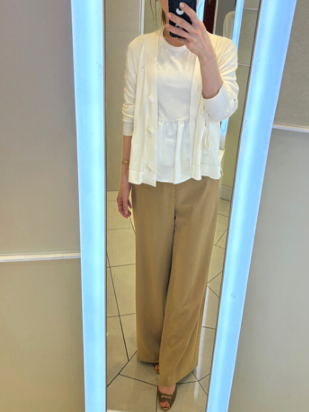 YOKO CHANのTシャツ/カットソーを使った人気ファッション