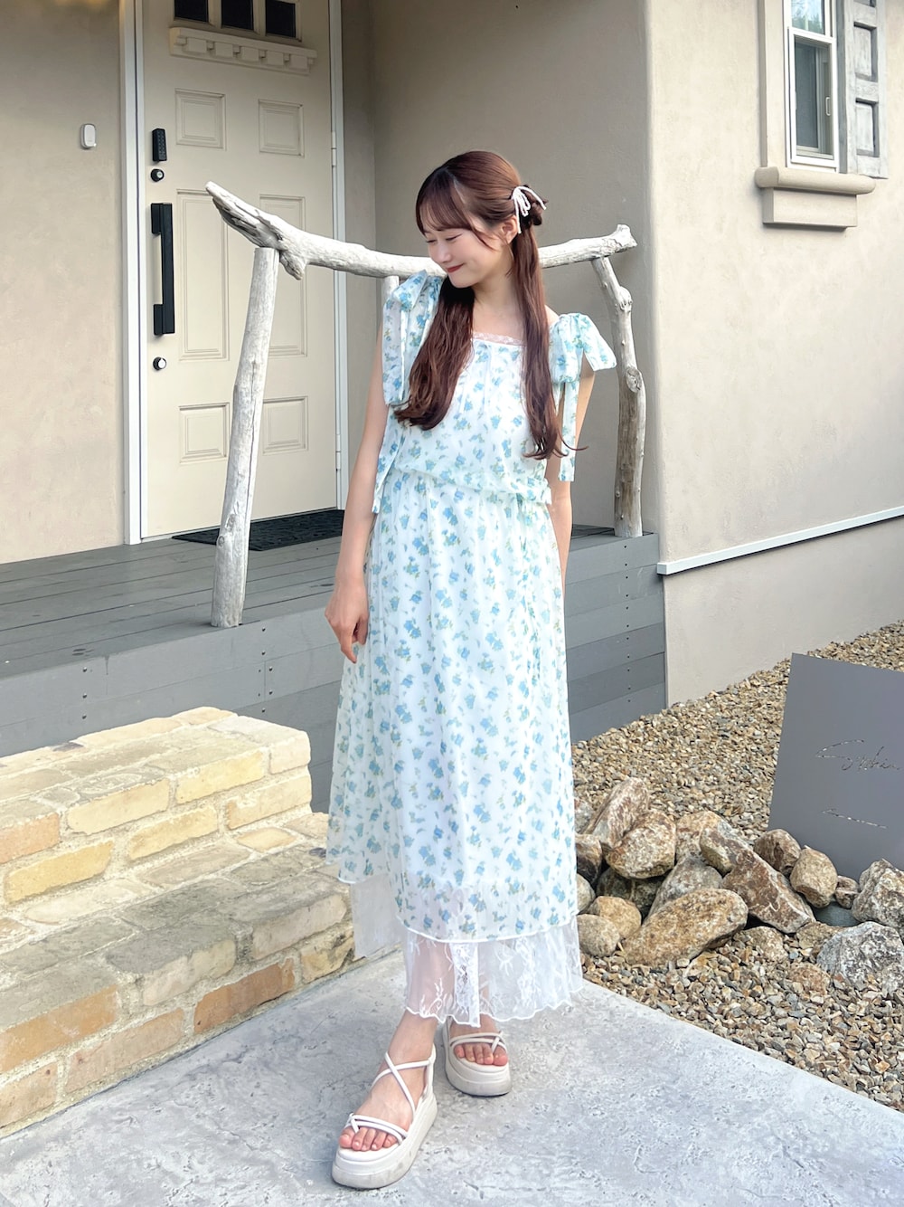 apres jour by あかちゃすのワンピースを使った人気ファッション
