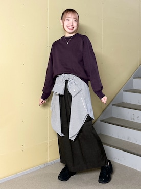 「アイテム（スウェット、パープル系）」を使った、ひなさん（レディース・161cm）の秋コーディネート