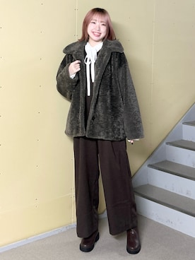 「URBAN RESEARCH DOORS（アーバンリサーチドアーズ）のコクーンシルエットボアコート（その他アウター）」を使った、ひなさん（レディース・161cm）の秋コーディネート