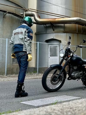 「Supreme （シュプリーム）のアイテム（ジャケット/アウター）」を使った、86yamaさん（メンズ・172cm）の春コーディネート