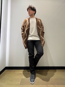 「アイテム（カーディガン/ボレロ、ブラウン系）」を使った、kentaさん（メンズ・165cm）の冬コーディネート
