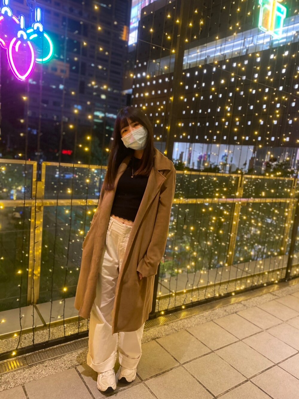 「ZARAのアイテム（ノーカラーコート、ブラウン系）」を使った、Yun_さん（レディース・156cm）の冬コーディネートの1枚目の写真