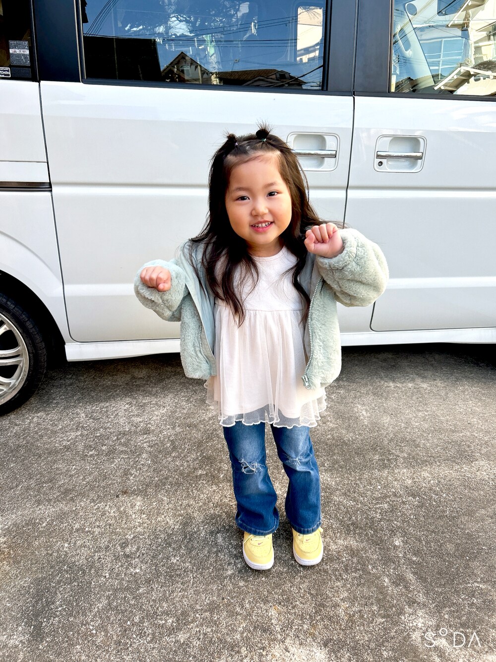 「おかいものコーデ」｜「SHEENのアイテム（デニムパンツ、ブルー系）」を使った、kakr0804さん（キッズ・90cm）の冬コーディネートの1枚目の写真