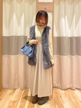 「プリーツスカート」｜「アイテム（ベスト、グレー系）」を使った、ayuさん（レディース・150cm）の秋コーディネート