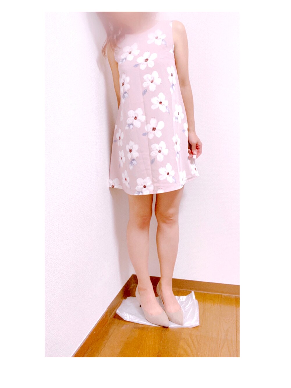 「かわいい、ピンクコーデ、オトナカワイイ」｜「TITTY&CO.のアイテム（ワンピース、ピンク系）」を使った、Minazukiさん（レディース・163cm）の秋コーディネートの1枚目の写真