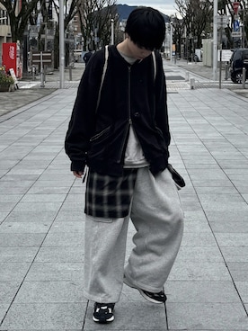 「アイテム（スウェットパンツ）」を使った、Hiromuさん（メンズ・180cm）の秋コーディネート