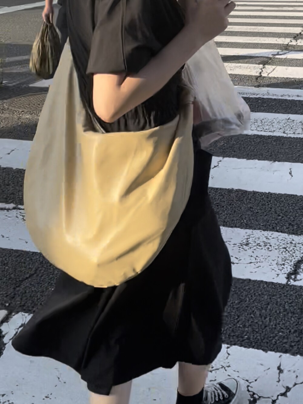 Taka【Mila owen】フェイクレザービッグショルダーバッグ 楽天市場】【SALE／50%OFF】フェイクレザービッグショルダーバッグ