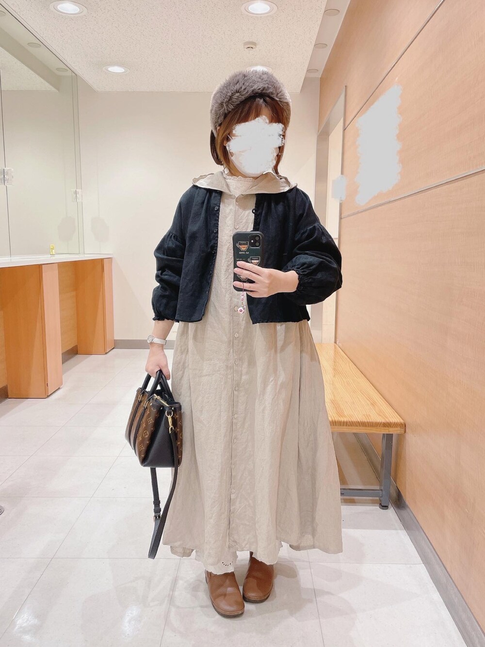「サマンサ モスモス(Samansa Mos2)、Samansa Mos2、BEAMS BOY、LouisVuitton、ルイヴィトン、リネン、大人ガーリー、大人かわいい、ヘアバンド、ワンピース、ブラウス、koos、ナチュラル」｜「s＊mam +のアイテム（ワンピース、ベージュ系）」を使った、haru061623さん（レディース・154cm）の冬コーディネートの1枚目の写真