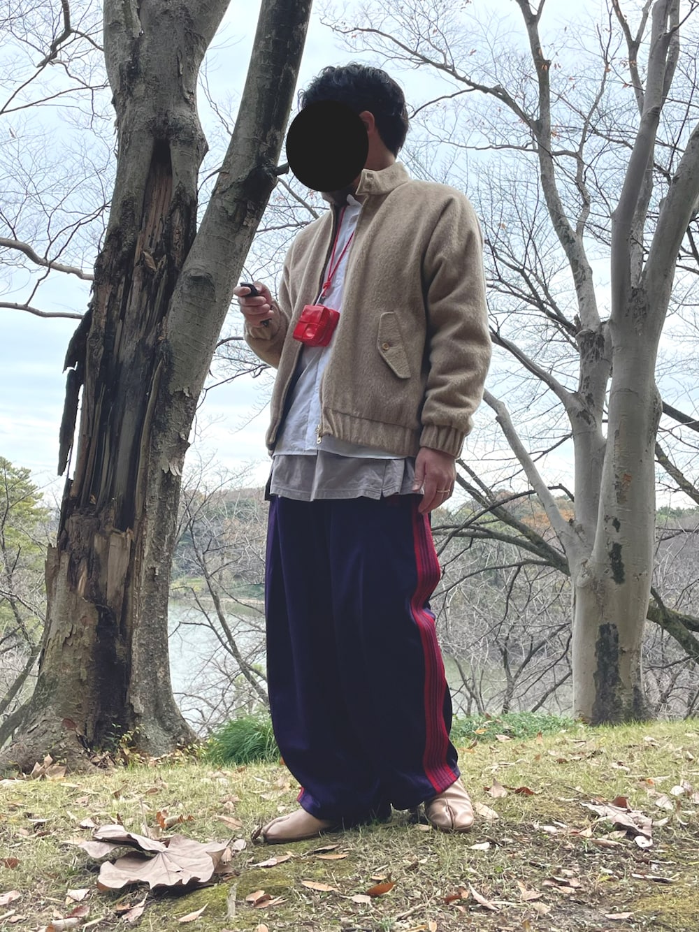 「オトナカジュアル、秋冬コーデ、レイヤードスタイル、おしゃれさんと繋がりたい、スポーツミックス、今日のコーデ」｜「alsoのアイテム（ブルゾン、ベージュ系）」を使った、fuyufuyummさん（メンズ・174cm）の冬コーディネートの1枚目の写真