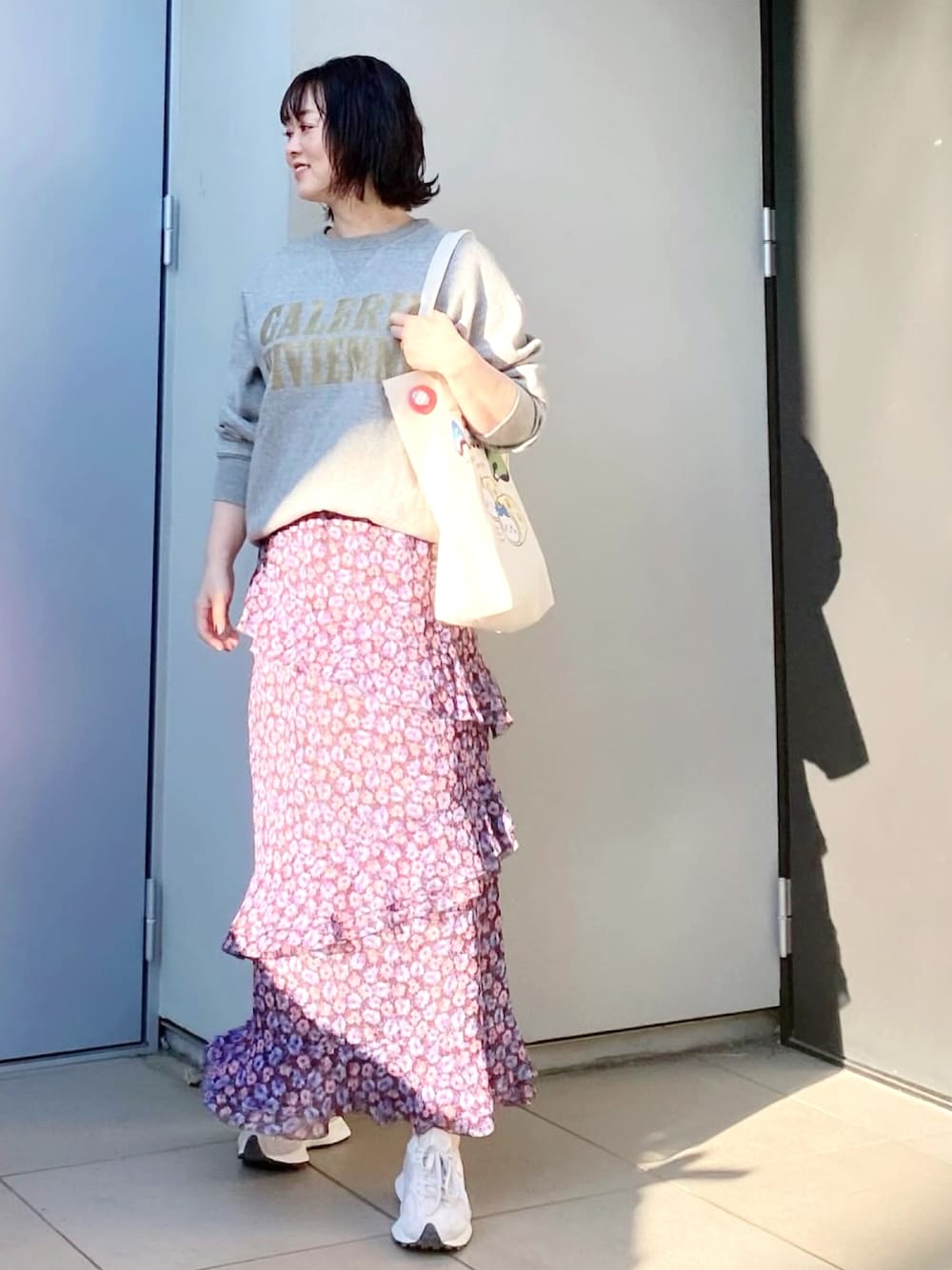 NEW BALANCEのアイテムを使った「フリルスカート」の人気