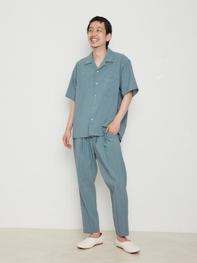 「ADAM ET ROPE'（アダムエロペ）のアイテム（スリッポン）」を使った、ADAM ET ROPE' HOMME STAFFさん（メンズ・171cm）の春コーディネート