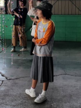 「アイテム（スカート）」を使った、メルちゅさん（キッズ・158cm）の秋コーディネート