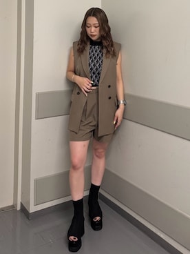 「MURUA（ムルーア）のアイテム（ベスト）」を使った、横幕学美さん（レディース・153cm）の夏コーディネート