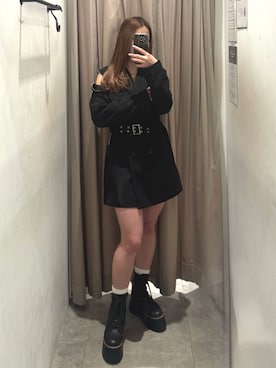 「MURUA（ムルーア）のレースアップブーツ（ブーツ、ブラック系）」を使った、横幕学美さん（レディース・153cm）の春コーディネート