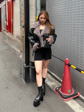 「MURUA（ムルーア）のスクエアミドルブーツ（ブーツ、ブラック系）」を使った、横幕学美さん（レディース・153cm）の秋コーディネート