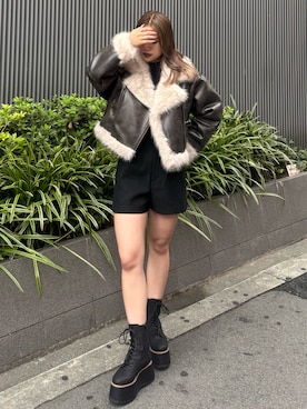 「アイテム（ムートンコート）」を使った、横幕学美さん（レディース・153cm）の夏コーディネート