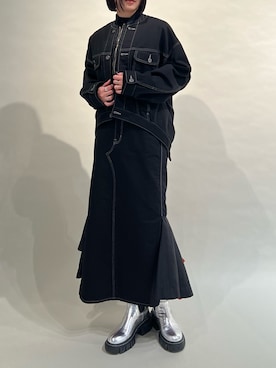 「アイテム（デニムスカート）」を使った、RINKAさん（レディース・170cm）の冬コーディネート