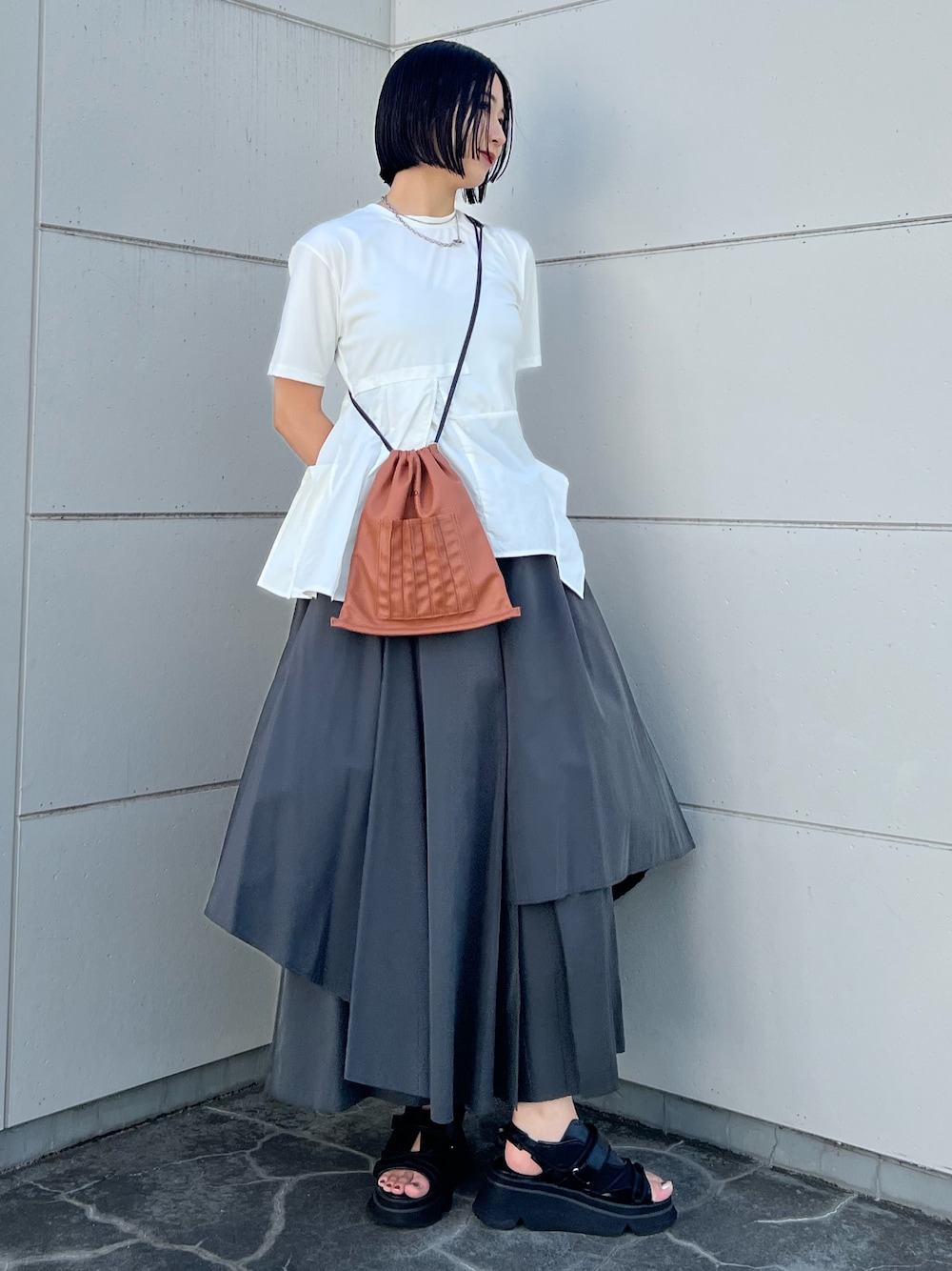 UN3D.（アンスリード）の「ASYMME HEM T-SH / アシメヘムTシャツ（T