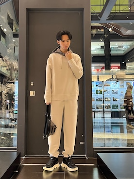 「アイテム（ボディバッグ/ウエストポーチ）」を使った、yu---sukeさん（メンズ・184cm）の秋コーディネート