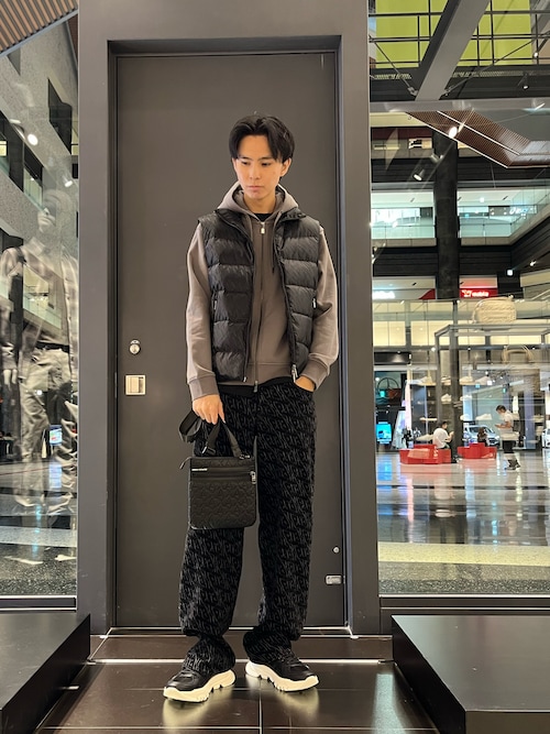 A|X アルマーニ エクスチェンジ】AXロゴ ジップアップフーデッド