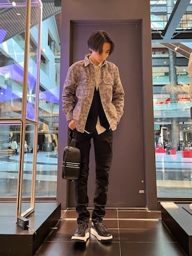「ARMANI EXCHANGE（アルマーニエクスチェンジ）のアイテム（カーディガン/ボレロ）」を使った、yu---sukeさん（メンズ・183cm）の春コーディネート
