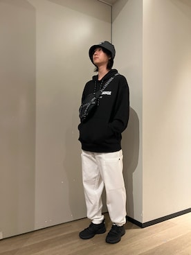 「ARMANI EXCHANGE（アルマーニエクスチェンジ）のアイテム（ハット）」を使った、428さん（メンズ・173cm）の秋コーディネート