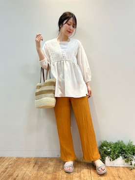 「アイテム（パンツ、オレンジ系）」を使った、reinaさん（レディース・156cm）の夏コーディネート