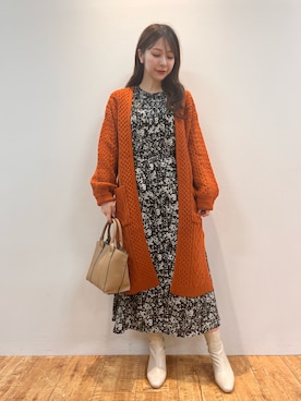 「フラワープリント」｜「アイテム（ブーツ）」を使った、reinaさん（レディース・156cm）の秋コーディネート