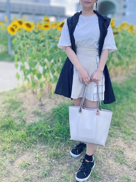 「ひまわり畑」｜「アイテム（パンツ）」を使った、tsubasa harada    さん（レディース・151cm）の夏コーディネート