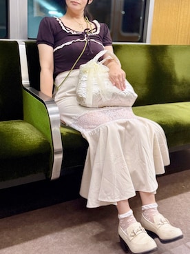 「アイテム（スカート）」を使った、tsubasa harada    さん（レディース・151cm）の秋コーディネート