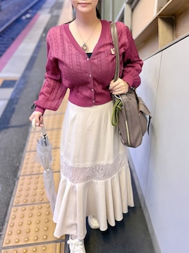 「axes femme（アクシーズファム）の接触冷感編み上げニットカーディガン（カーディガン/ボレロ、レッド系）」を使った、tsubasa harada    さん（レディース・151cm）の秋コーディネート