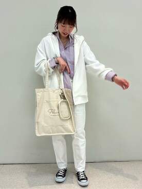 「SHOO・LA・RUE（シューラルー）の【SS-3L/美脚シルエット】いつでも頼れる デニムテーパードパンツ（デニムパンツ、ホワイト系）」を使った、Juraさん（レディース・162cm）の冬コーディネート