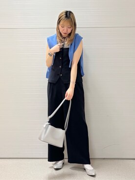 「SHOO・LA・RUE（シューラルー）の【洗える】ナチュラルなシアー感が魅力 Vネックカーディガン（カーディガン/ボレロ、ブルー系）」を使った、Juraさん（レディース・162cm）の春コーディネート