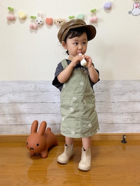 「petit main（プティマイン）のアイテム（ジャンパースカート）」を使った、Reiちゃん🩷さん（キッズ・80cm）の夏コーディネート