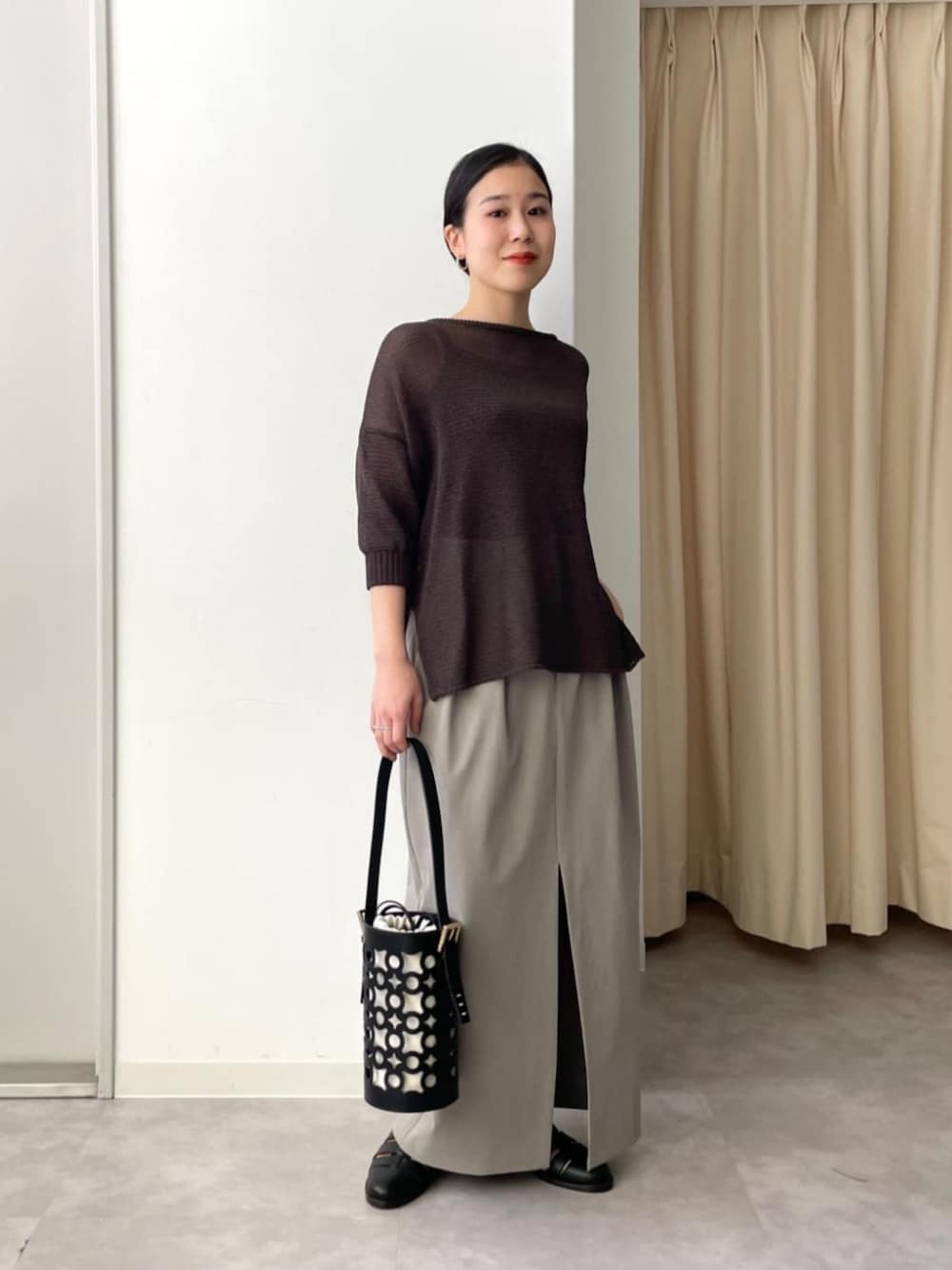A VACATION＞RIN CUTWORK ショルダーバッグを使った人気ファッション 