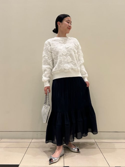 UNITED ARROWS エンブロイダリーフラワー メッシュ ニット札付き UNITED ARROWS（ユナイテッドアローズ） ニット セーター エンブロイ