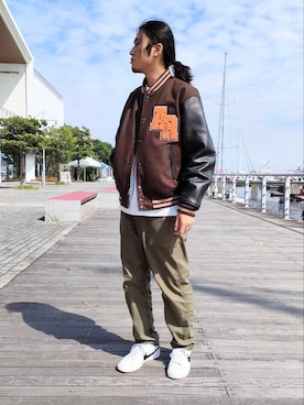 「アヴィレックス(AVIREX)」｜「アイテム（スタジャン）」を使った、浩樹さん（メンズ・173cm）の秋コーディネート