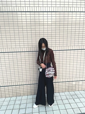 「アイテム（ボディバッグ/ウエストポーチ）」を使った、oremoさん（レディース・160cm）の冬コーディネート