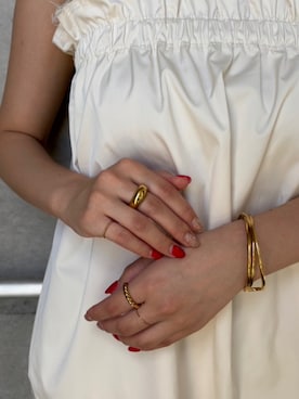 「アイテム（バングル/リストバンド）」を使った、CENE STOREさん（レディース・157cm）の夏コーディネート