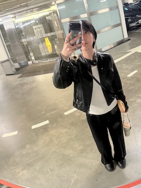 「BLACKUP（ブラックアップ）のアイテム」を使った、Hsuanさん（レディース・160cm）の冬コーディネート