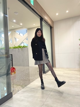 「LOUNGEDRESS（ラウンジドレス）のアイテム（ノーカラージャケット）」を使った、Olive さん（レディース・165cm）の冬コーディネート