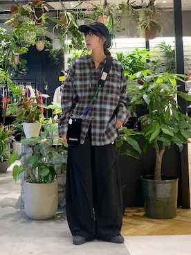「アイテム（スマホグッズ）」を使った、mami222さん（レディース・164cm）の秋コーディネート