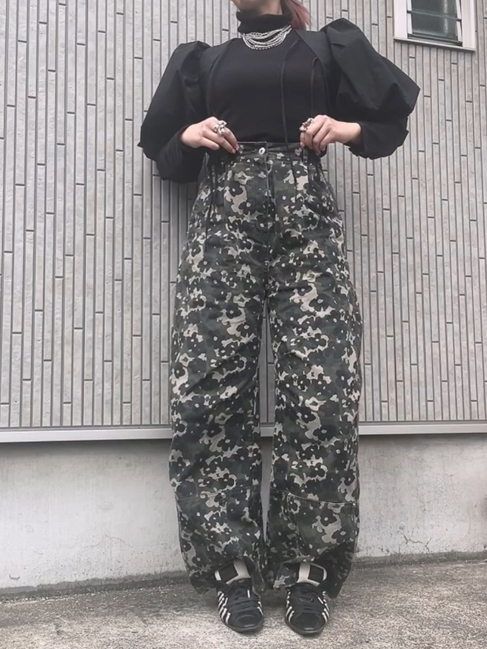 MAISON SPECIAL フラワーカモフラージュカーブパンツ MAISON SPECIAL(メゾンスペシャル)｜Flower Camouflage Curve